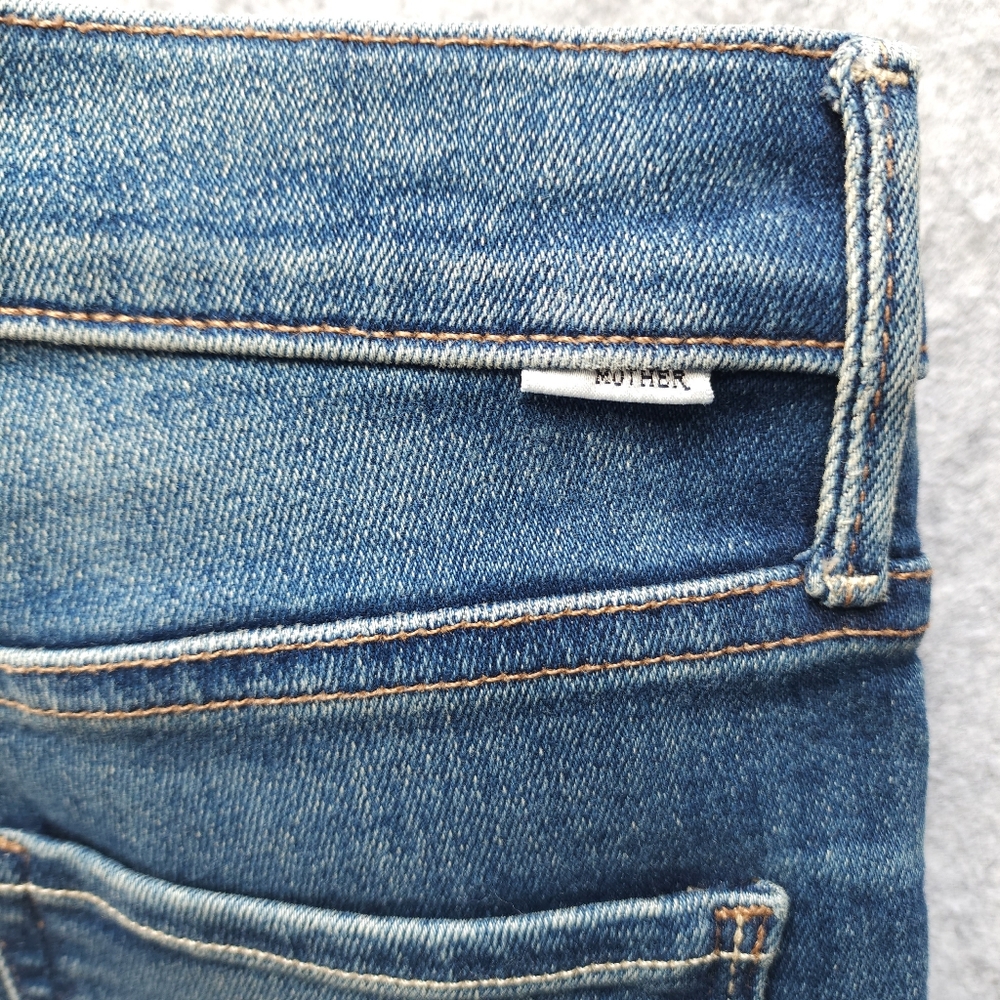 Mother The Mid Rise Dazzler Ankle Jeans In Sweet And Sassy - Picture 9 of 12